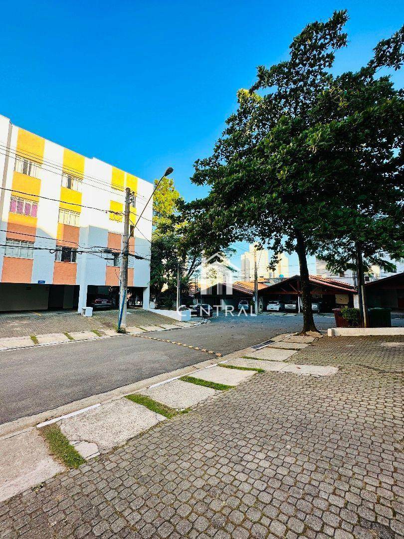 Apartamento à venda com 2 quartos, 70m² - Foto 28