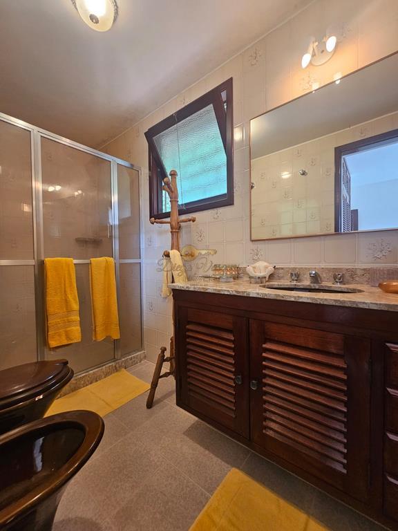Casa de Condomínio à venda com 6 quartos, 190m² - Foto 35