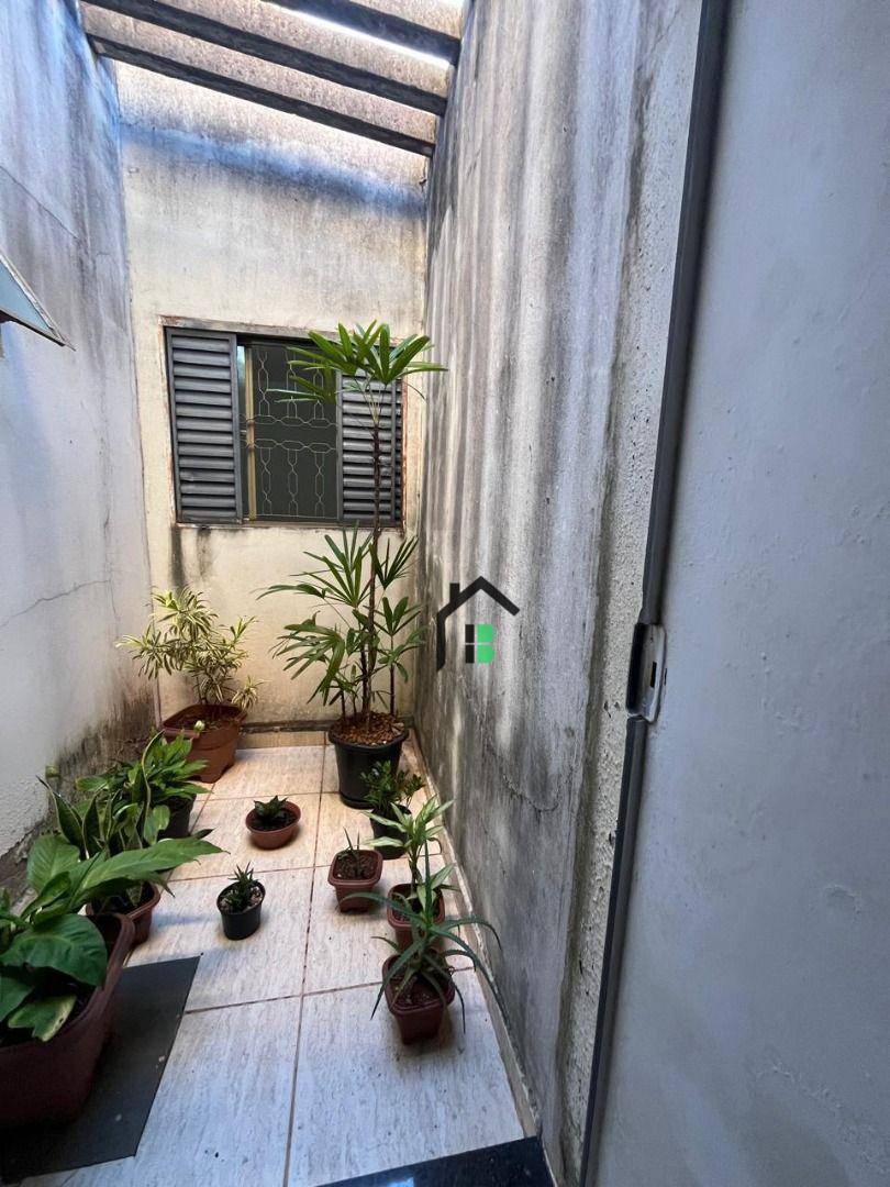 Casa, 3 quartos, 290 m² - Foto 4