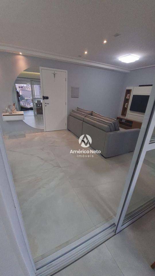 Apartamento à venda com 3 quartos, 89m² - Foto 2