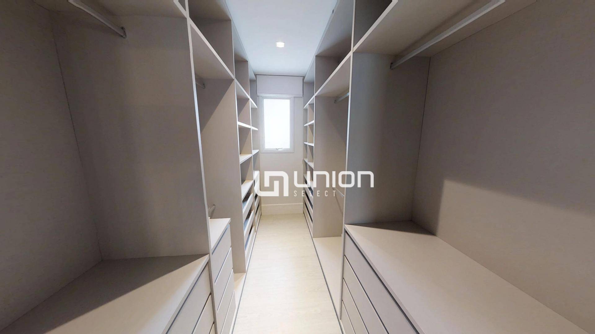 Apartamento à venda com 4 quartos, 237m² - Foto 14