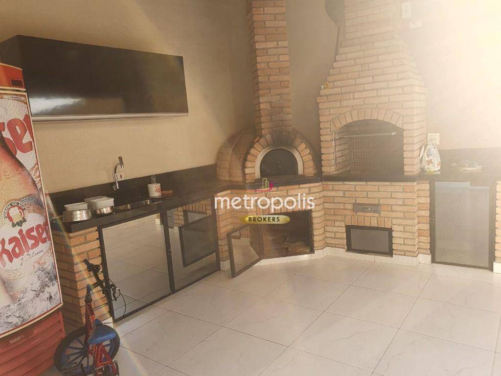 Sobrado à venda com 3 quartos, 348m² - Foto 1