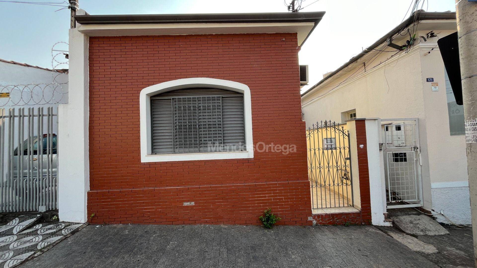 Casa à venda com 3 quartos, 119m² - Foto 1