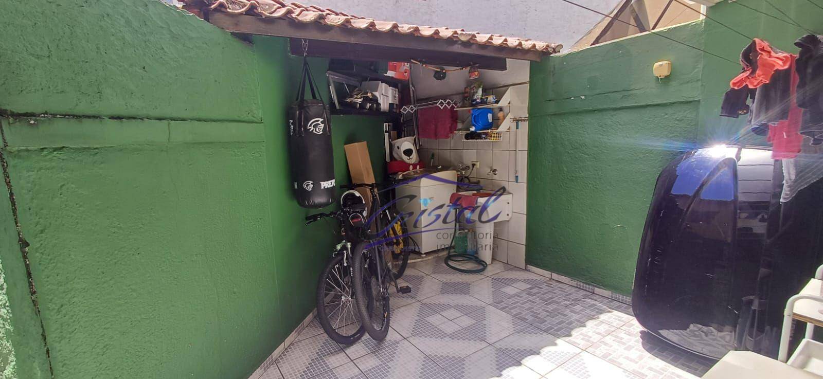 Casa à venda com 2 quartos, 90m² - Foto 14