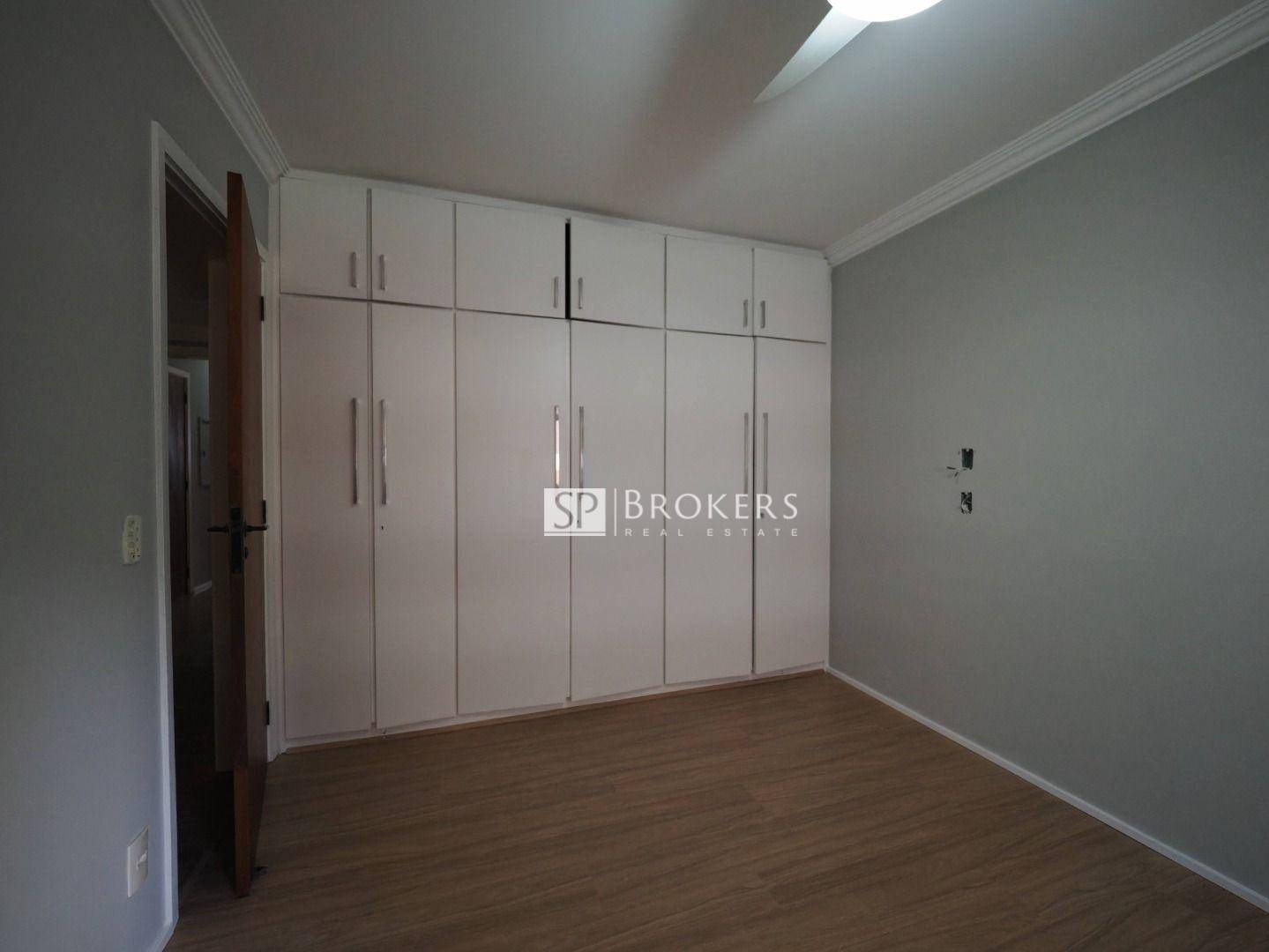 Apartamento à venda com 4 quartos, 226m² - Foto 25