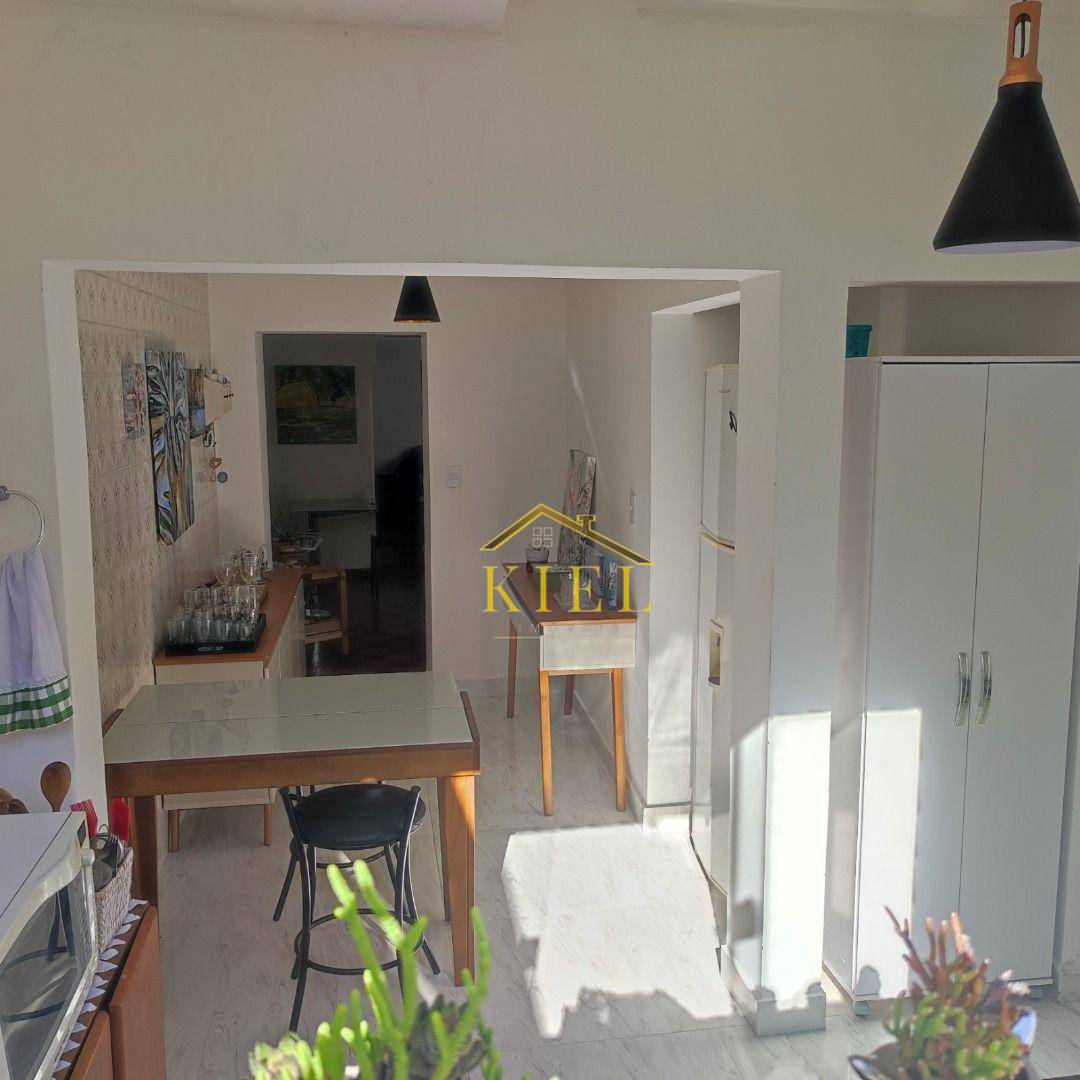 Casa à venda com 2 quartos, 187m² - Foto 13