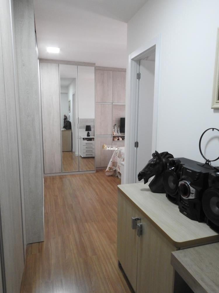 Apartamento à venda com 2 quartos, 82m² - Foto 9