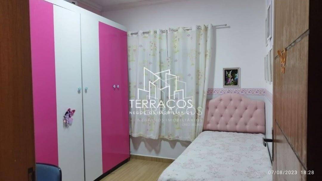 Casa à venda com 3 quartos, 280m² - Foto 8