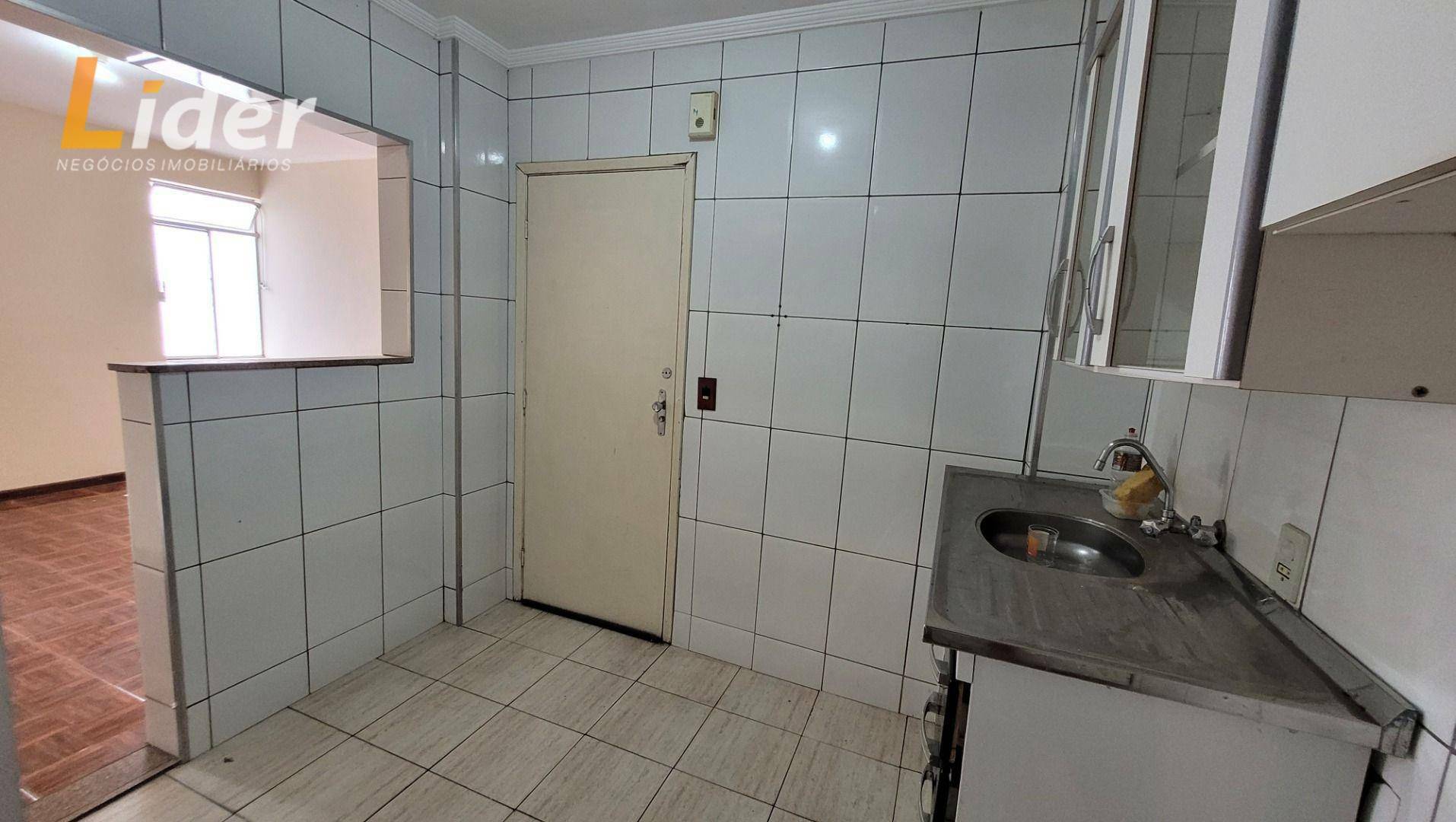 Apartamento à venda com 2 quartos, 65m² - Foto 11