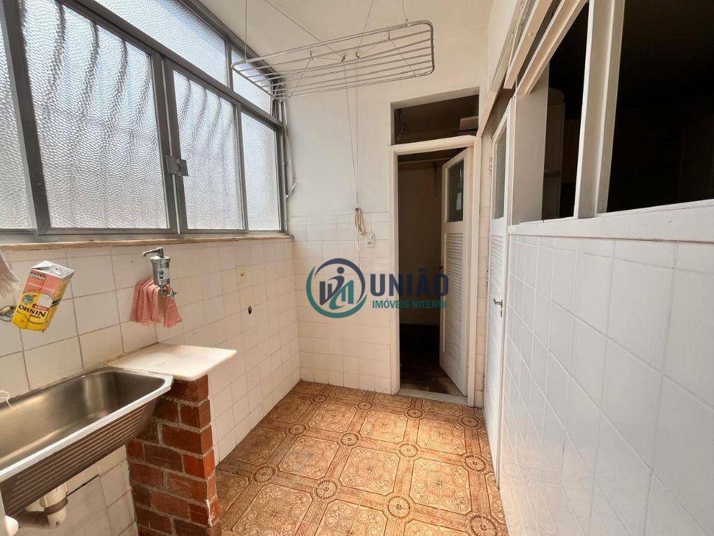 Apartamento à venda com 3 quartos, 130m² - Foto 25