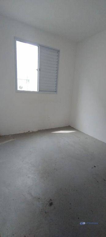 Apartamento para alugar com 2 quartos, 42m² - Foto 13