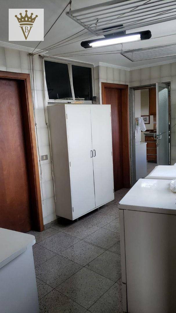 Apartamento à venda com 3 quartos, 166m² - Foto 17