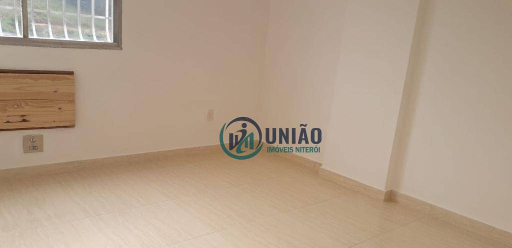 Apartamento à venda com 2 quartos, 76m² - Foto 17