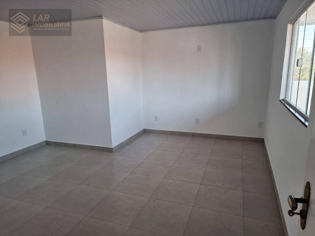 Casa à venda com 4 quartos, 300m² - Foto 32