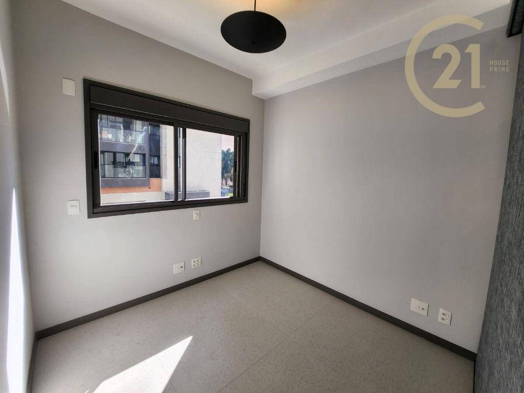 Apartamento à venda com 3 quartos, 162m² - Foto 13