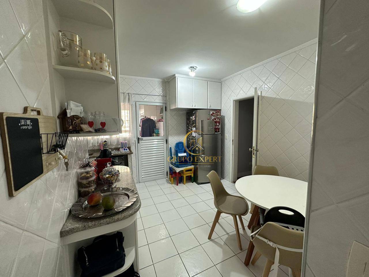 Apartamento para alugar com 4 quartos, 128m² - Foto 18