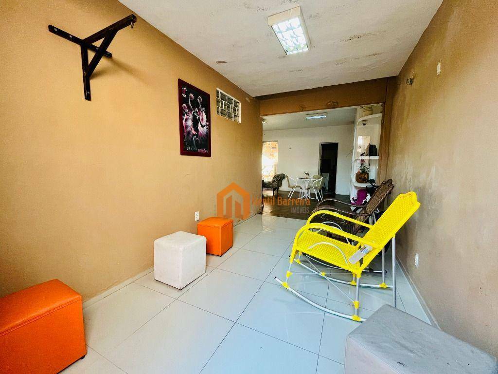 Casa à venda com 4 quartos, 192m² - Foto 17