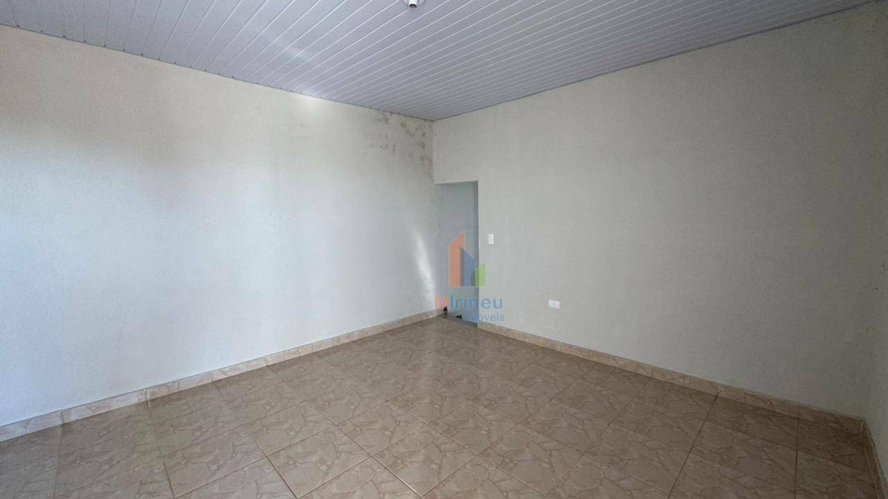 Casa para alugar com 5 quartos, 200m² - Foto 23