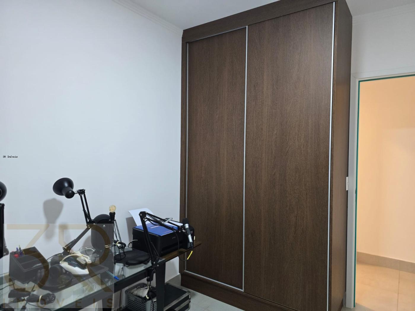 Apartamento à venda com 2 quartos, 60m² - Foto 15