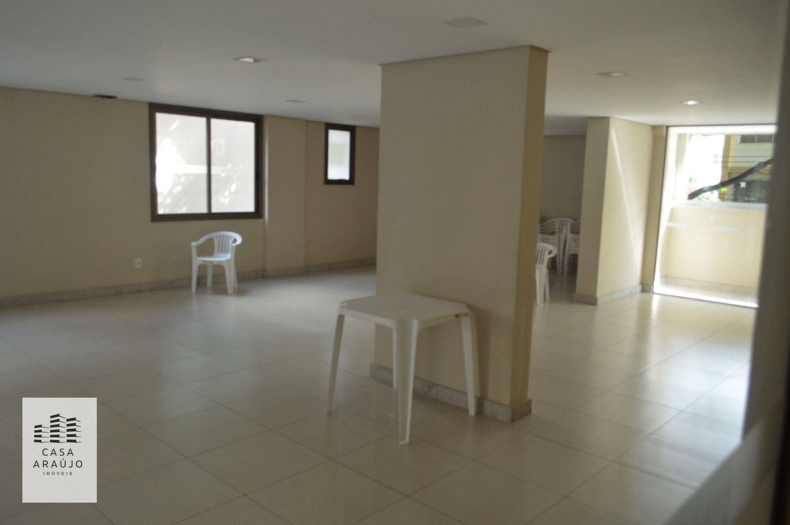 Cobertura à venda com 3 quartos, 324m² - Foto 1