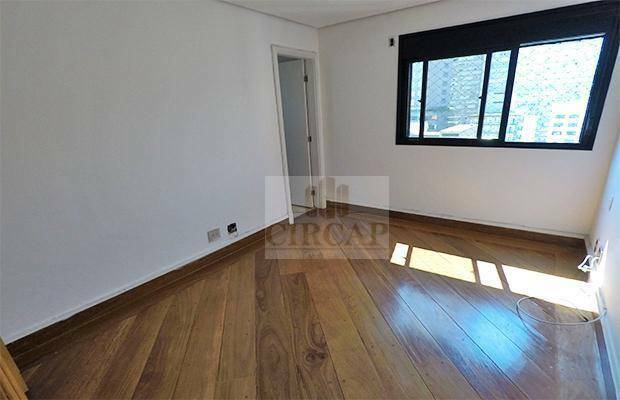 Apartamento à venda com 4 quartos, 188m² - Foto 12