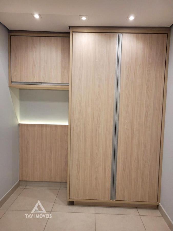 Apartamento à venda com 2 quartos, 67m² - Foto 15