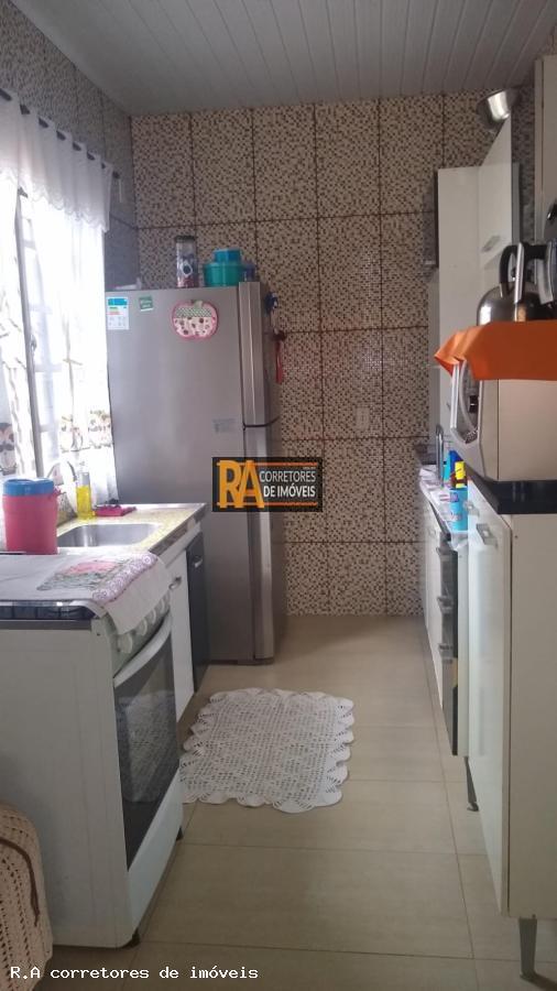 Casa à venda com 1 quarto, 300m² - Foto 5