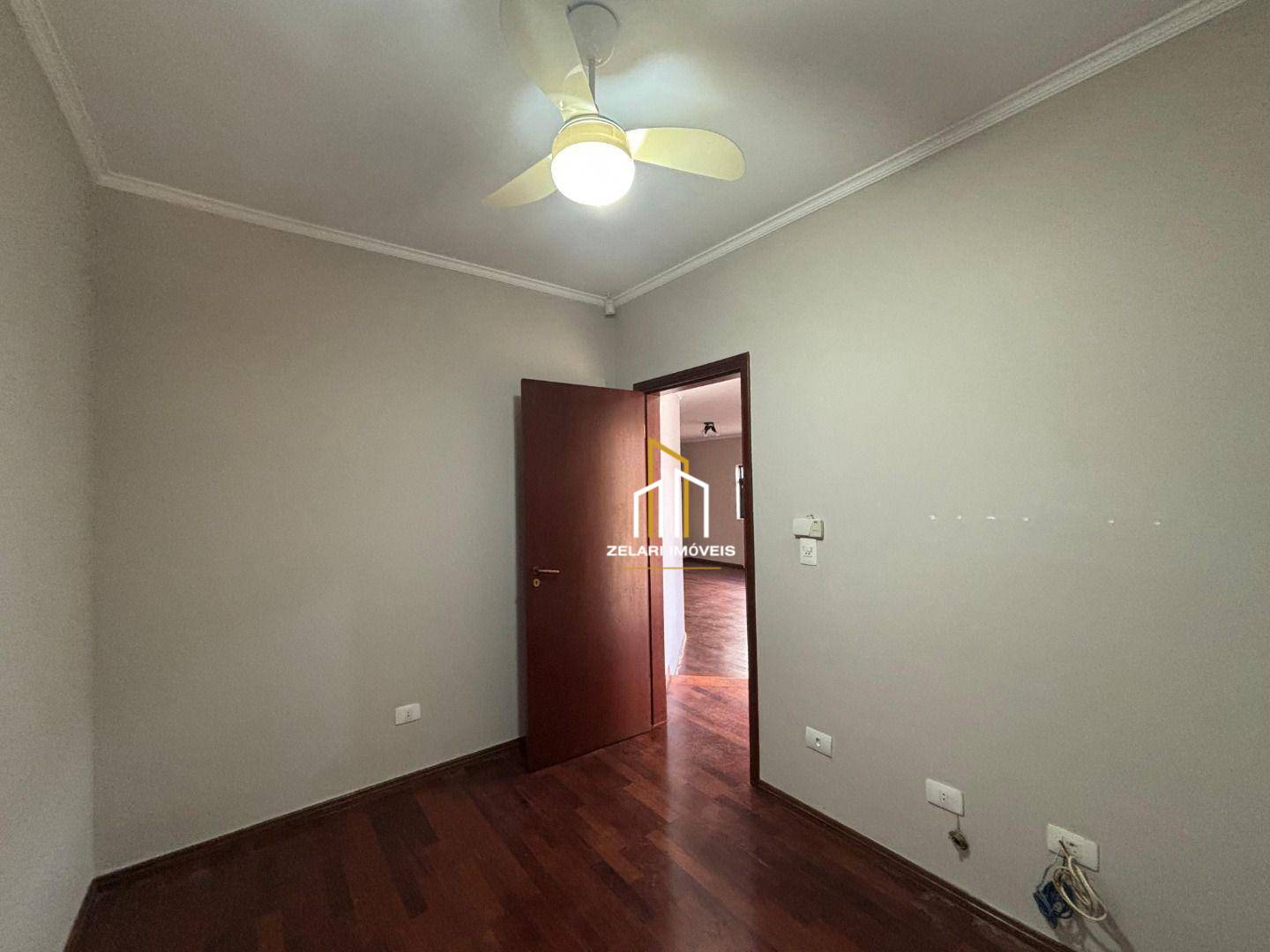 Casa, 3 quartos, 200 m² - Foto 4