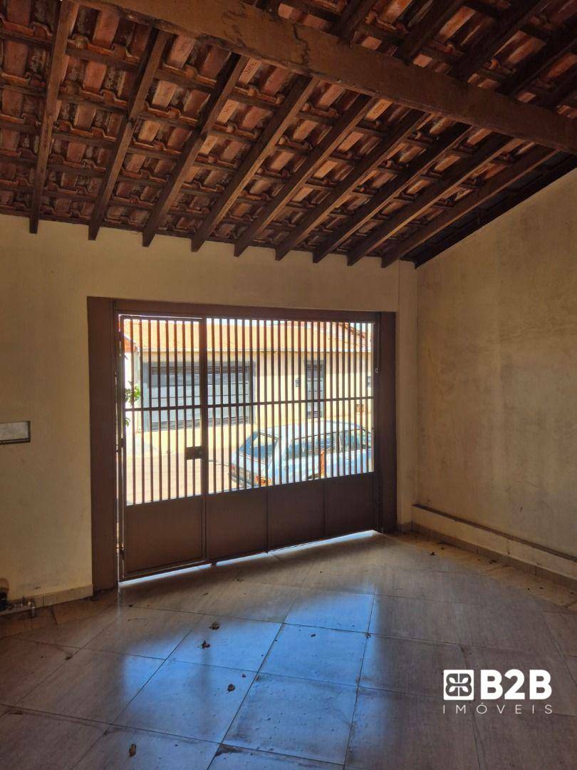 Casa à venda com 2 quartos, 120m² - Foto 5