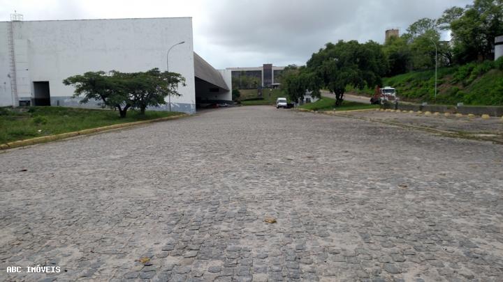 Depósito-Galpão-Armazém para alugar com 1 quarto, 70000m² - Foto 1