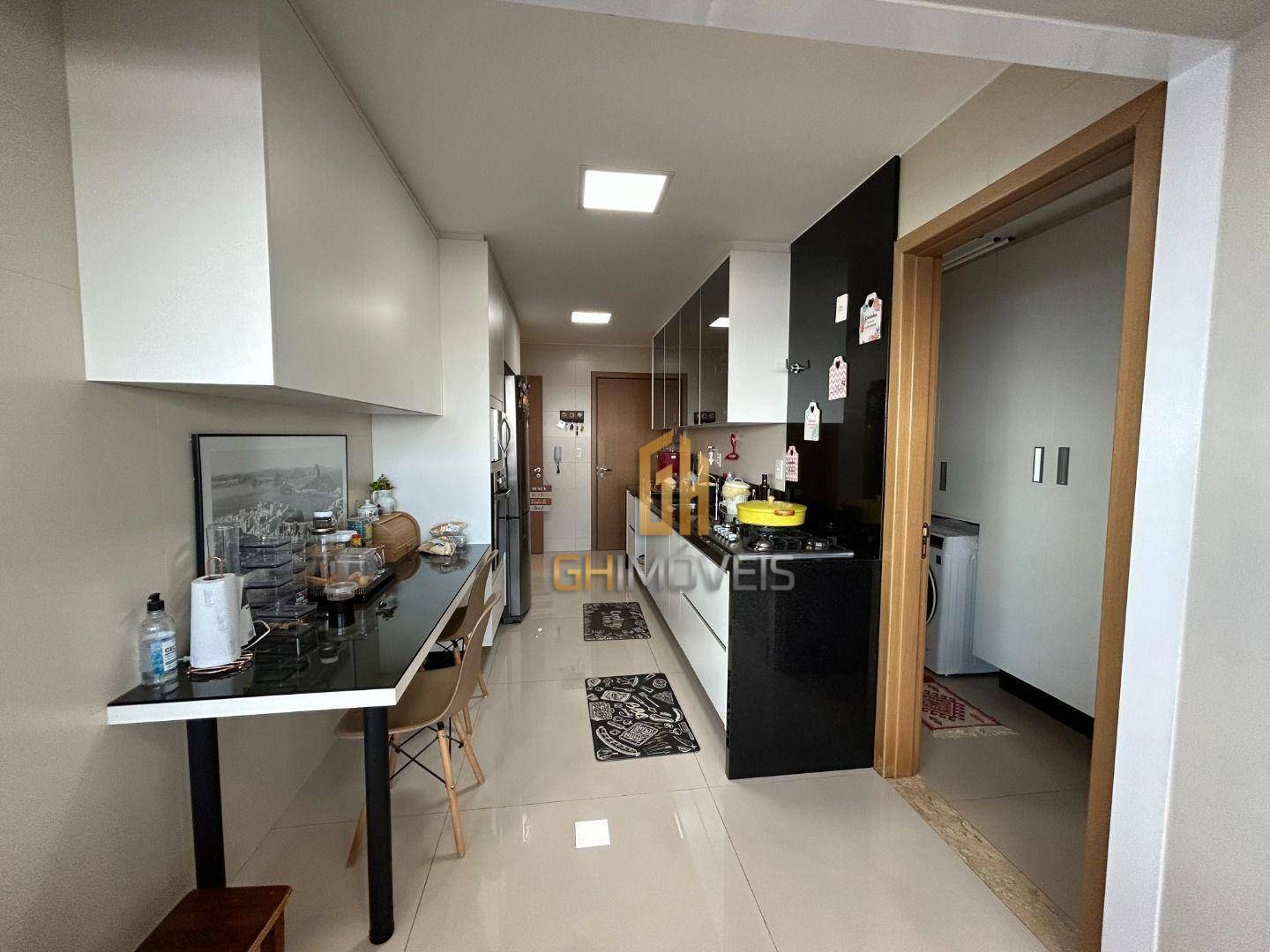 Apartamento à venda com 3 quartos, 153m² - Foto 53