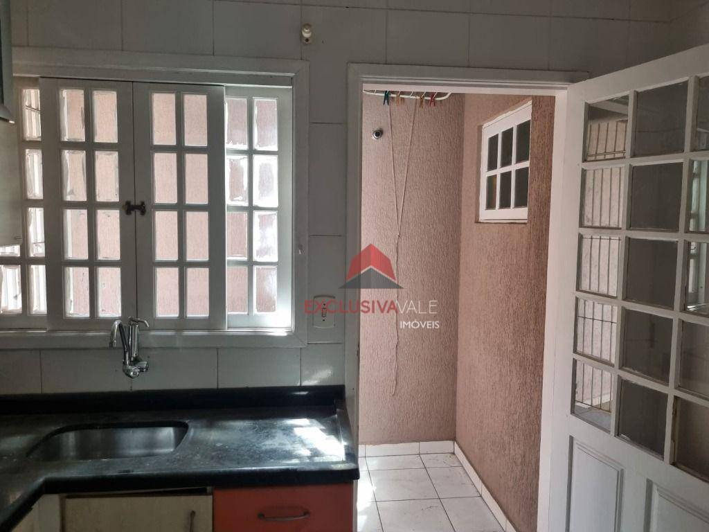 Casa à venda com 2 quartos, 80m² - Foto 8