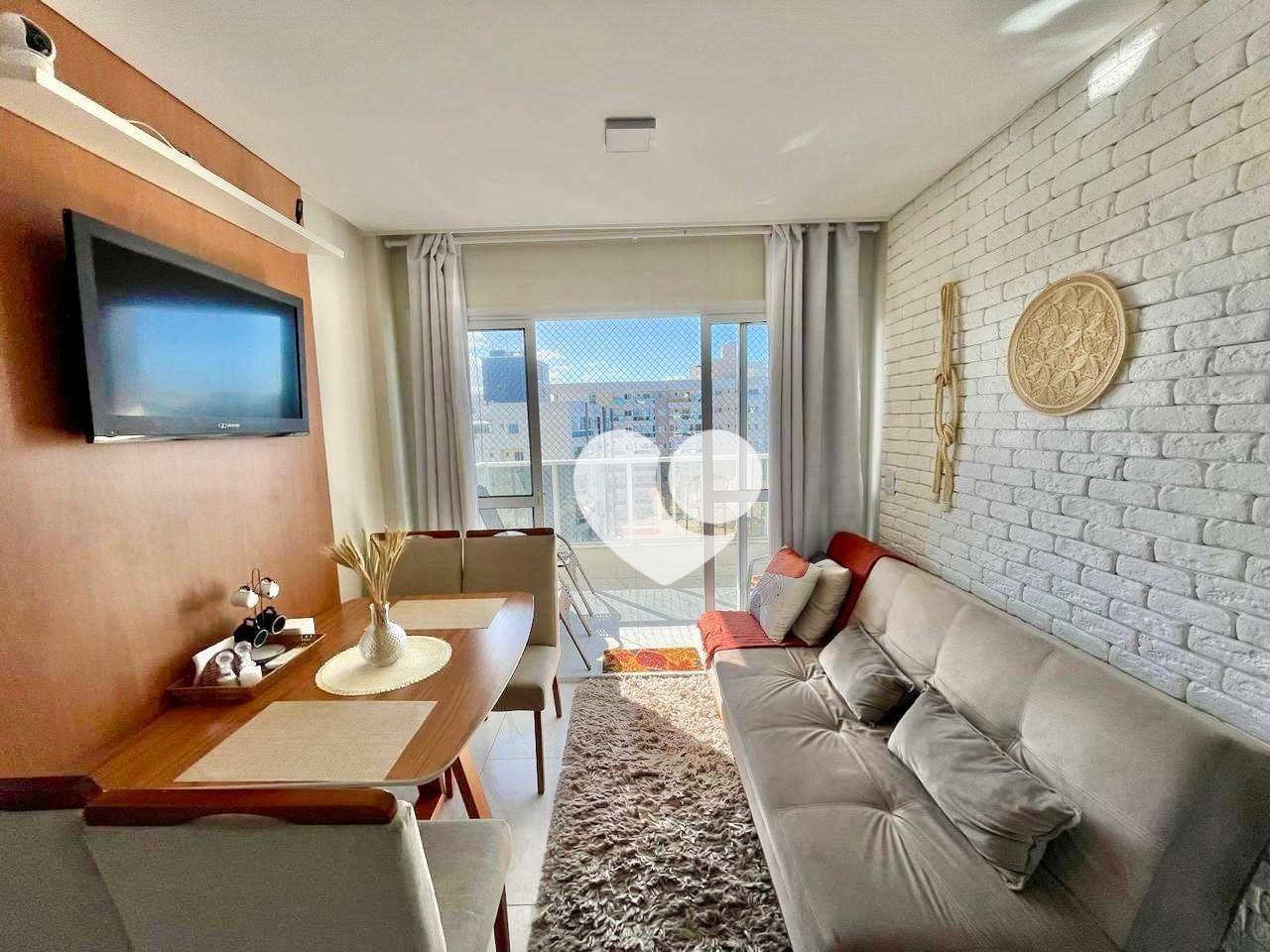 Apartamento à venda com 2 quartos, 67m² - Foto 1