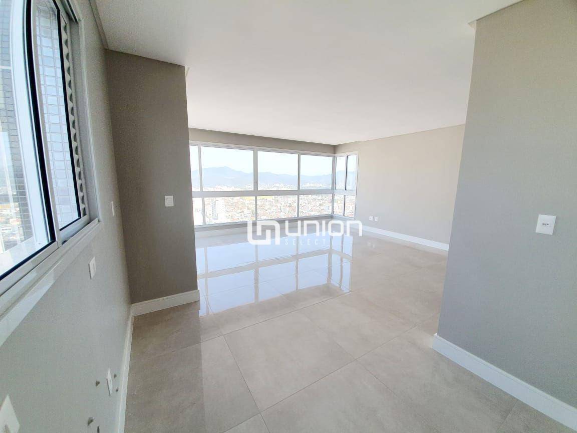 Apartamento à venda com 4 quartos, 173m² - Foto 6