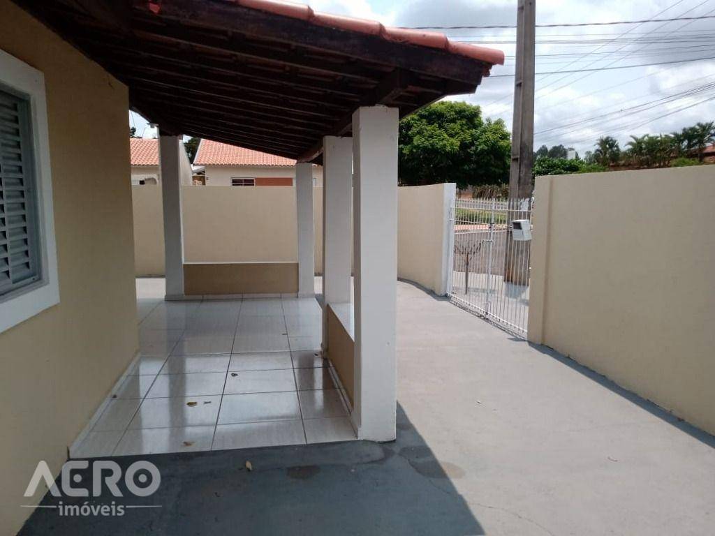 Casa à venda com 3 quartos, 180m² - Foto 9