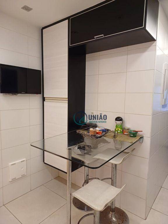 Apartamento à venda com 3 quartos, 101m² - Foto 18