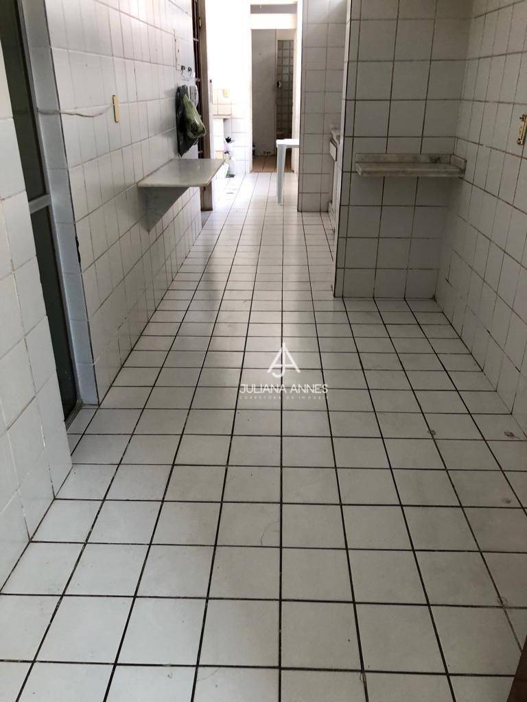 Apartamento à venda com 3 quartos, 146m² - Foto 5