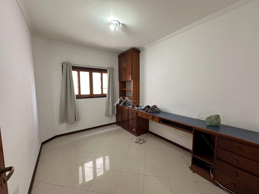 Casa de Condomínio à venda com 4 quartos, 292m² - Foto 11