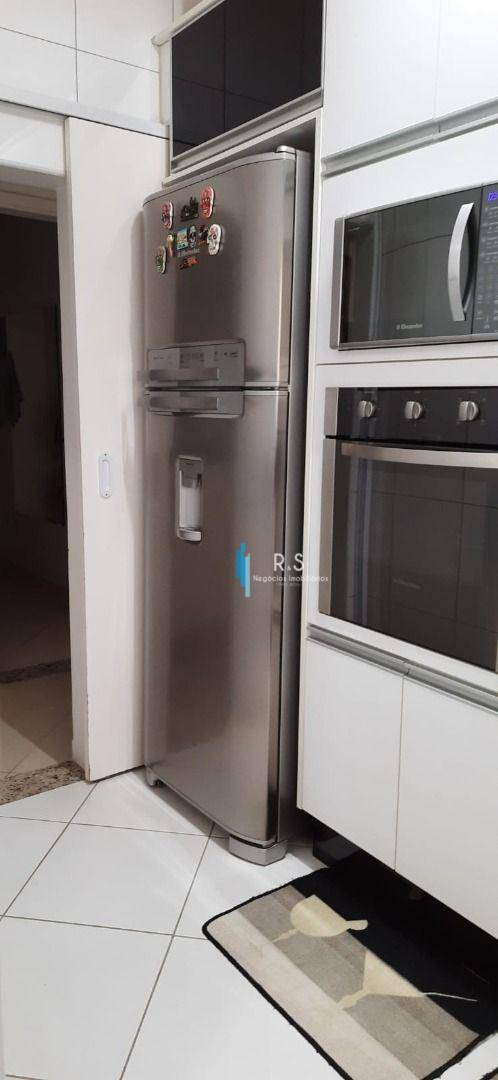 Apartamento à venda com 3 quartos, 84m² - Foto 12