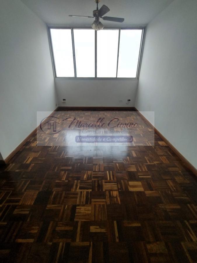 Apartamento à venda com 2 quartos, 69m² - Foto 2