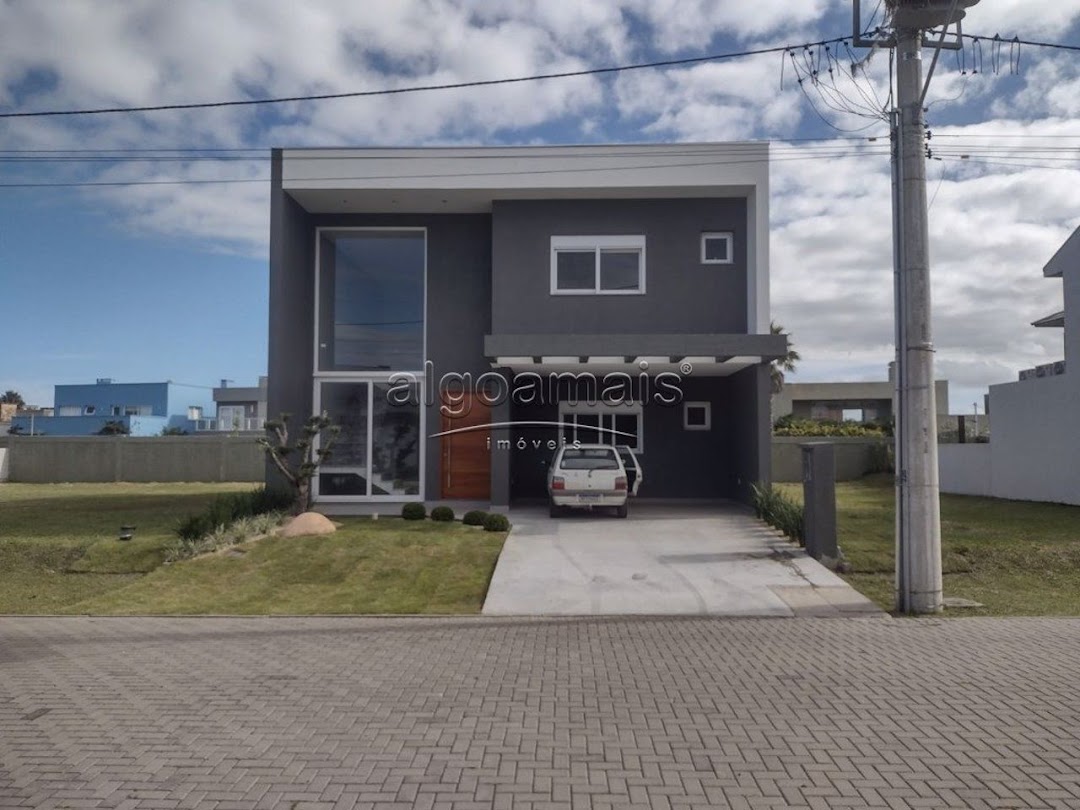 Casa de Condomínio à venda com 4 quartos, 195m² - Foto 1