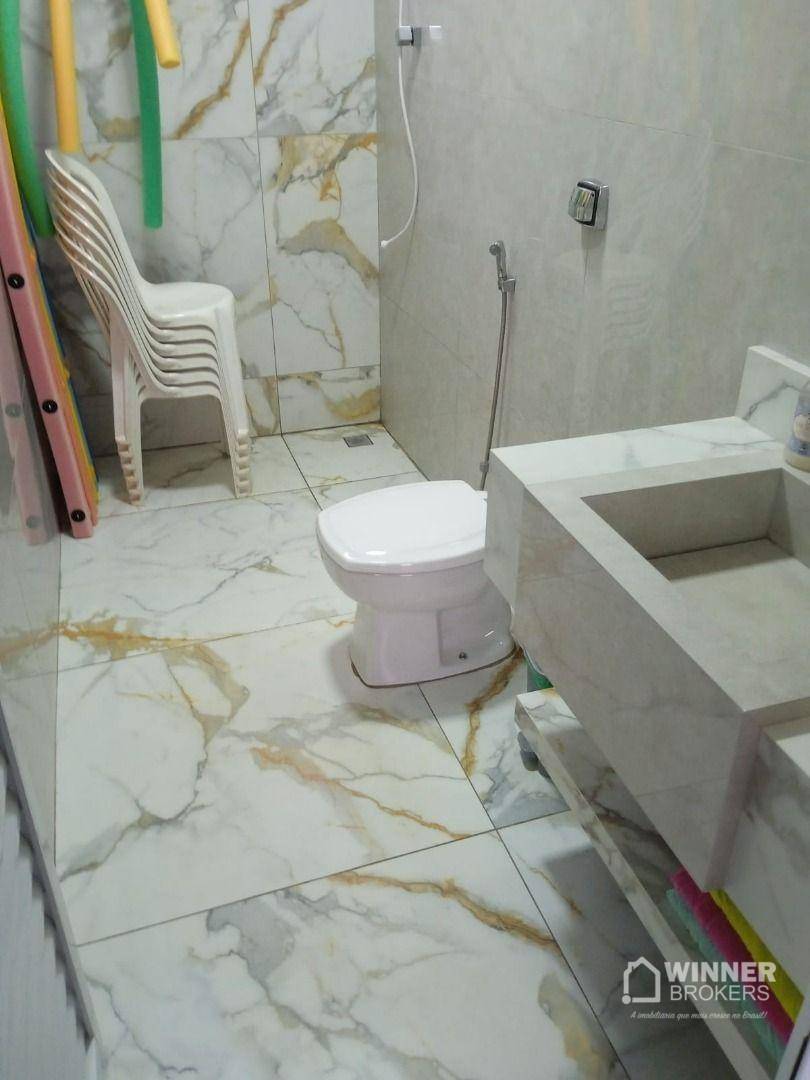 Casa à venda com 3 quartos, 200m² - Foto 18