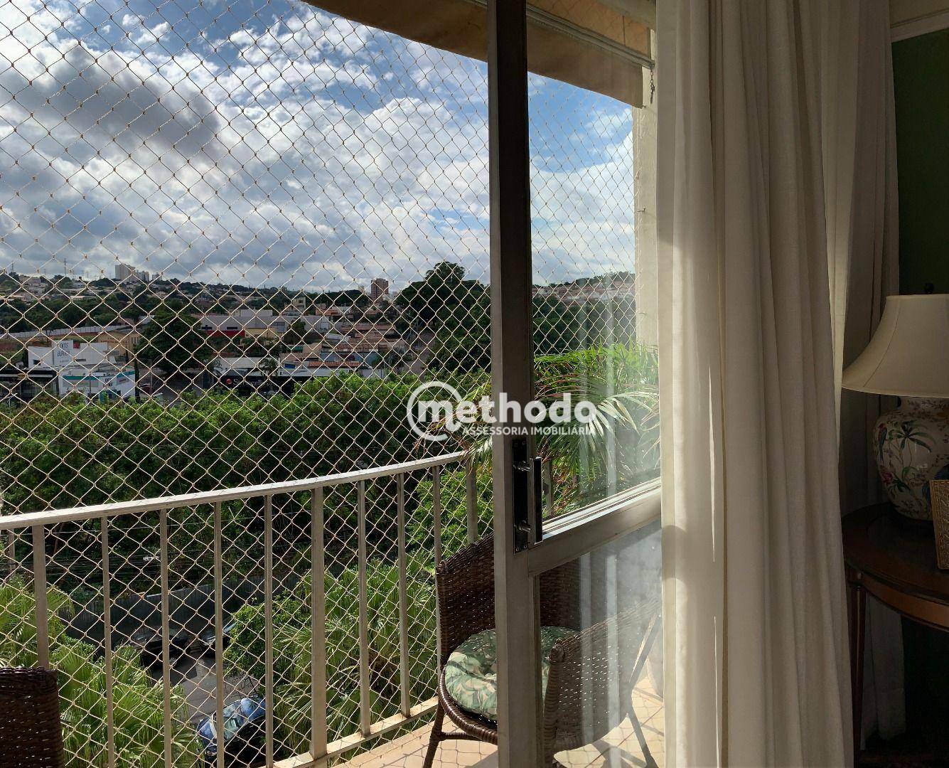 Apartamento à venda com 3 quartos, 110m² - Foto 4