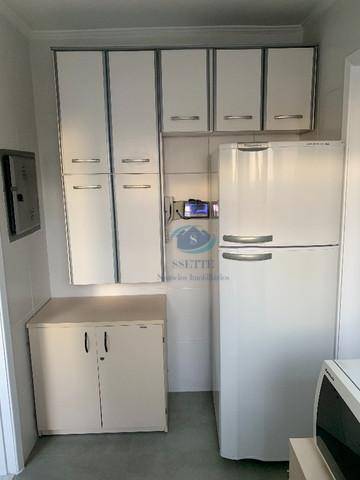 Apartamento à venda com 2 quartos, 60m² - Foto 18