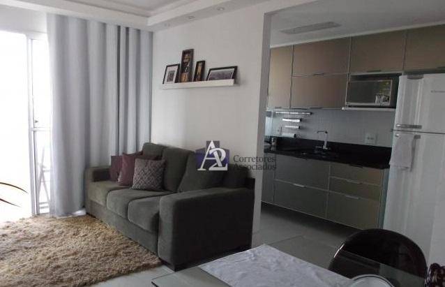 Apartamento à venda com 2 quartos, 75m² - Foto 4