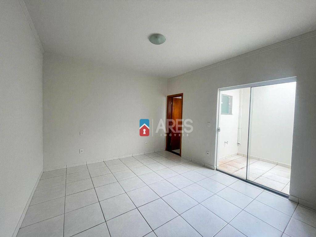 Casa para alugar com 3 quartos, 117m² - Foto 19