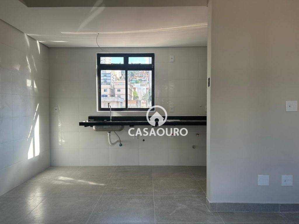 Apartamento à venda com 2 quartos, 64m² - Foto 4