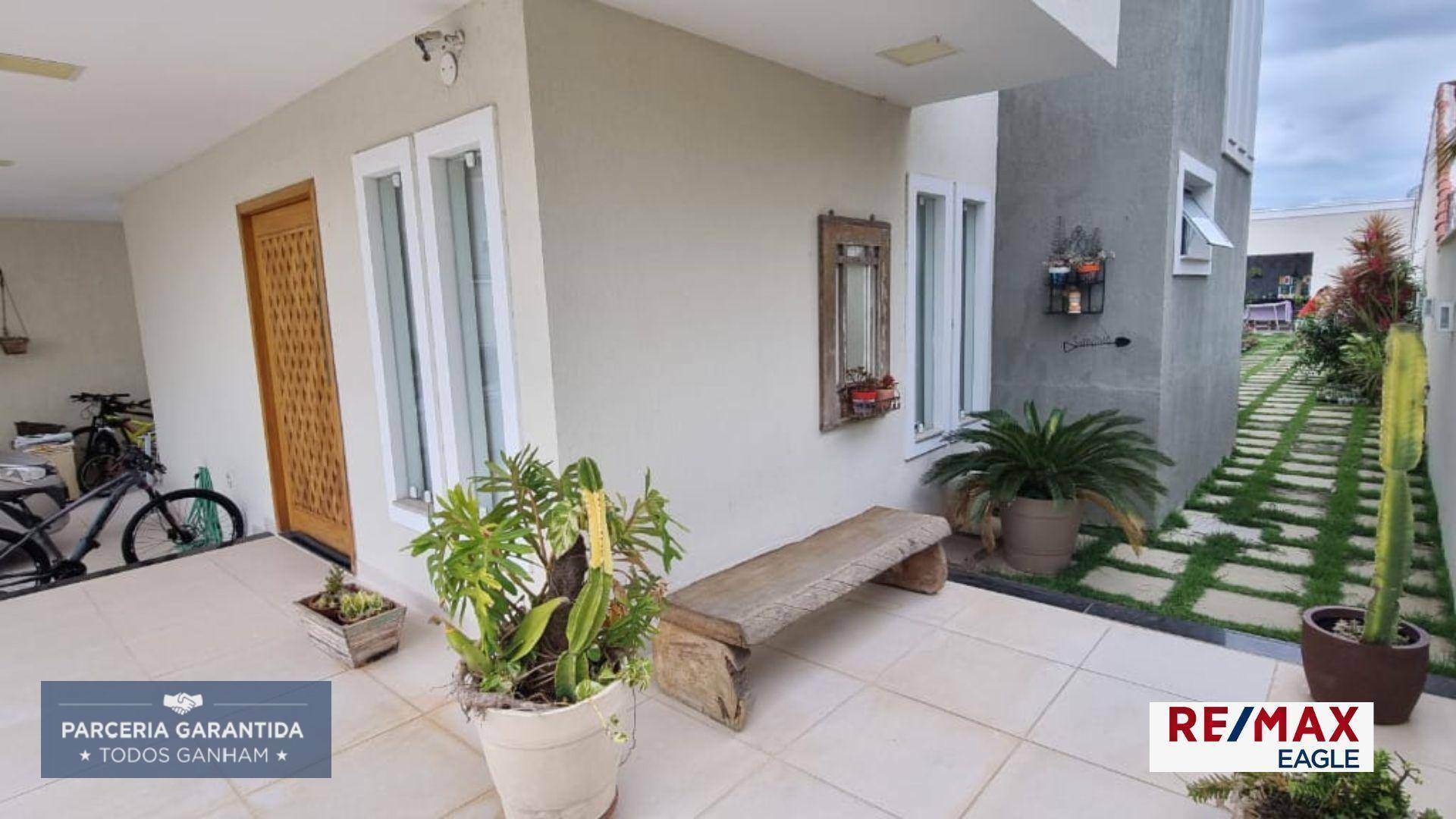 Casa à venda com 4 quartos, 320m² - Foto 18