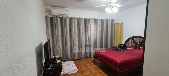 Sobrado à venda com 3 quartos, 250m² - Foto 11