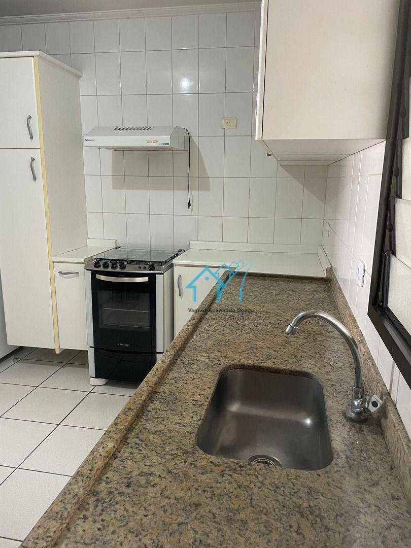 Apartamento para alugar com 3 quartos, 120m² - Foto 23